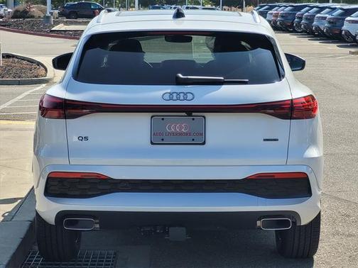 2025 Audi Q5 Premium