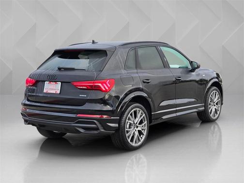 2025 Audi Q3 45 S line Premium Plus