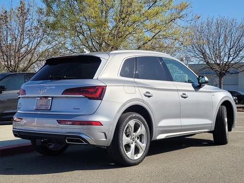 2025 Audi Q5 45 S line Premium Plus