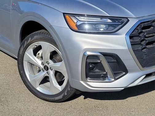 2025 Audi Q5 45 S line Premium Plus