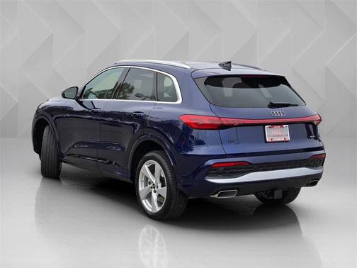 2025 Audi Q5 Premium Plus TFSI quattro S tronic