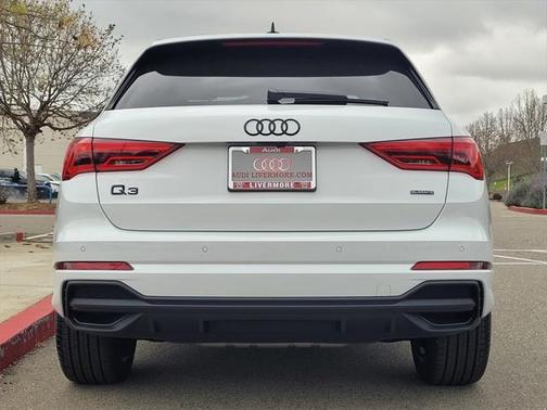 2025 Audi Q3 45 S line Premium Plus