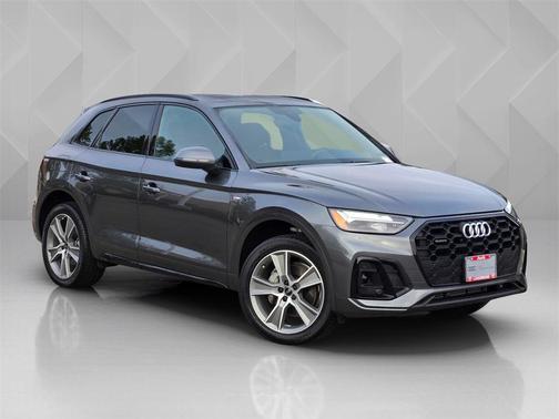 2025 Audi Q5 45 S line Premium