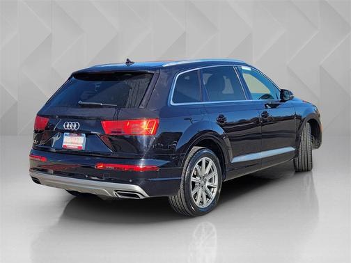 2019 Audi Q7 55 Premium Plus