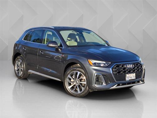 2022 Audi Q5 45 S line Premium Plus