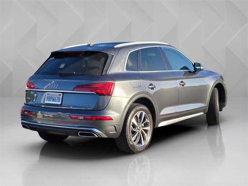 2022 Audi Q5 45 S line Premium Plus