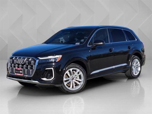 2025 Audi Q7 55 Premium Plus