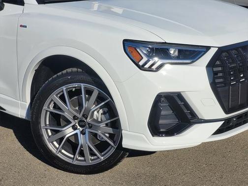 2025 Audi Q3 45 S line Premium Plus