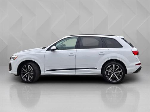 2026 Audi Q7 45 Premium Plus