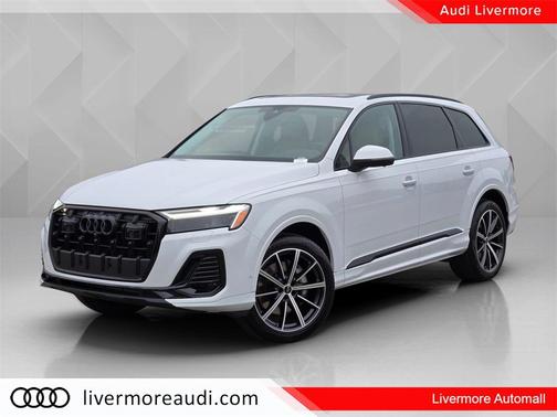 2026 Audi Q7 45 Premium Plus