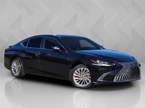 2023 Lexus ES 300h Luxury