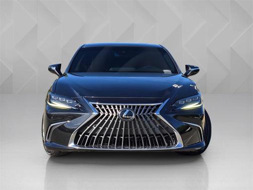 2023 Lexus ES 300h Luxury