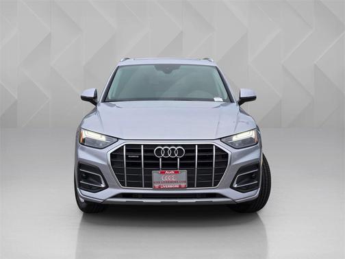 2022 Audi Q5 40 Premium
