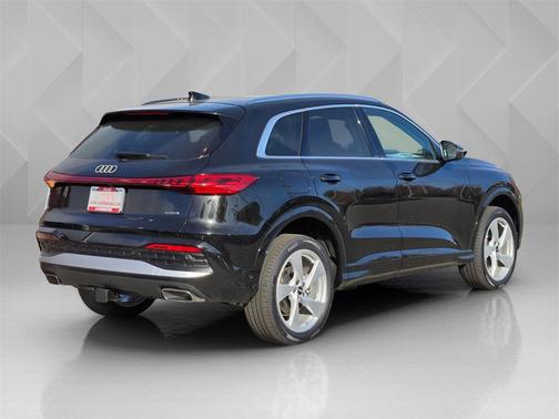 2025 Audi Q5 Premium Plus TFSI quattro S tronic