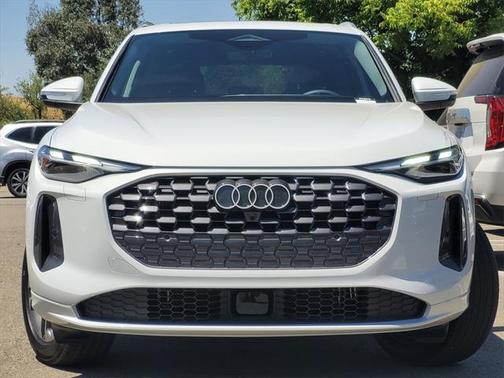 2025 Audi Q5 Premium