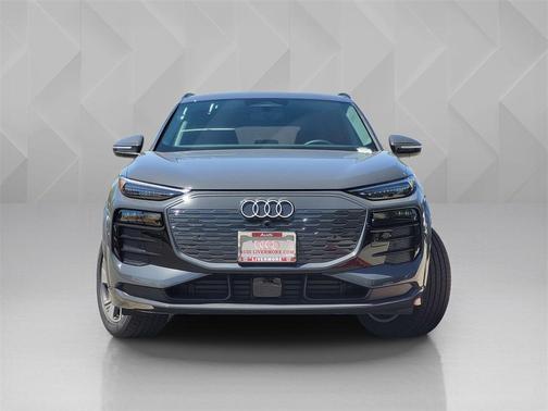 2025 Audi Q6 e-tron Premium Plus quattro