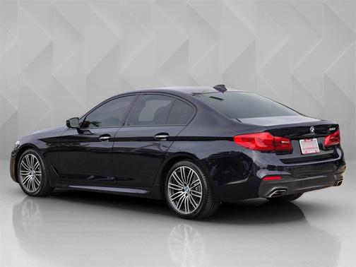 2017 BMW 530 530i