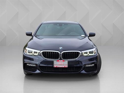 2017 BMW 530 530i