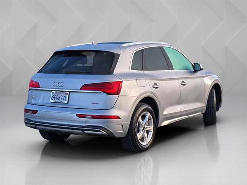 2023 Audi Q5 40 Premium
