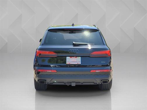 2025 Audi Q7 55 Prestige