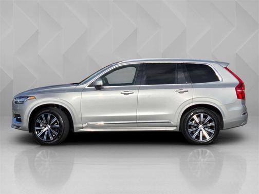2025 Volvo XC90 B5 Core