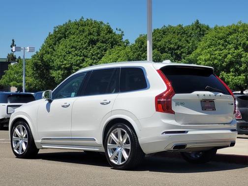 2017 Volvo XC90 T6 Inscription