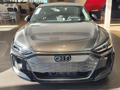 2025 Audi RS e-tron GT performance