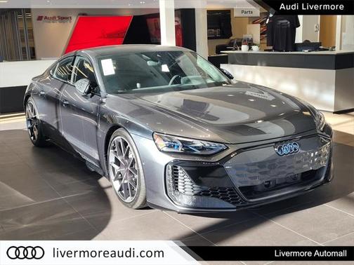 2025 Audi RS e-tron GT performance