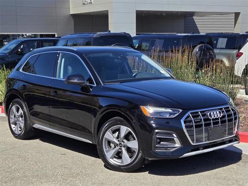 2024 Audi Q5 40 Premium