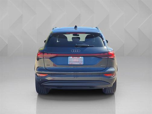 2025 Audi Q6 e-tron Premium Plus quattro