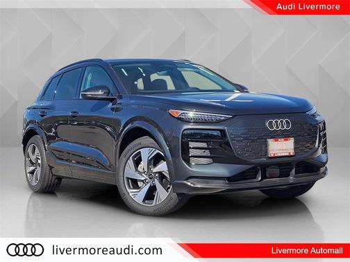 2025 Audi Q6 e-tron Premium Plus quattro