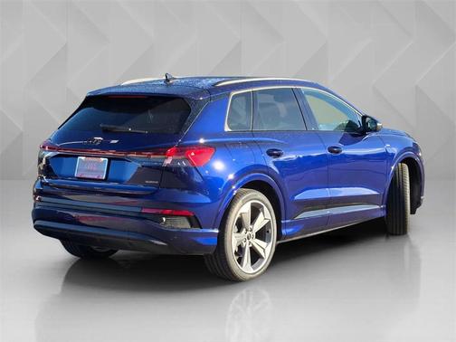 2025 Audi Q4 e-tron Premium Plus 55 quattro