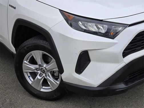 2021 Toyota RAV4 Hybrid LE