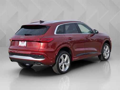 2025 Audi Q5 Premium Plus TFSI quattro S tronic