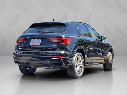 2025 Audi Q3 45 S line Premium Plus