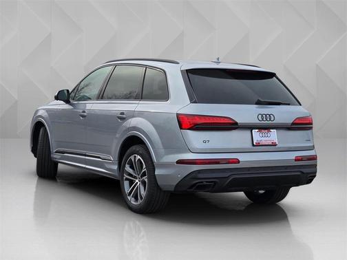2026 Audi Q7 45 Premium Plus