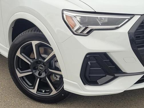 2025 Audi Q3 45 S line Premium Plus