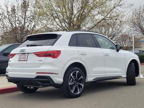 2025 Audi Q3 45 S line Premium Plus
