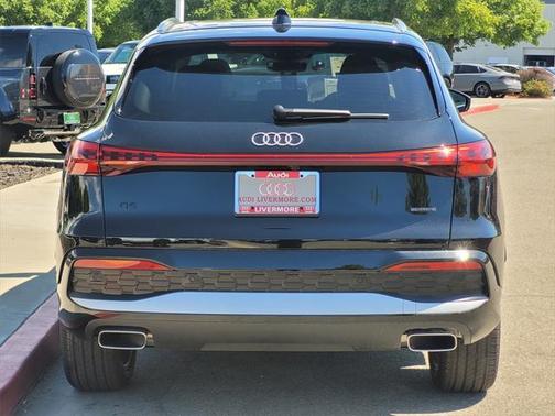 2025 Audi Q5 Premium Plus