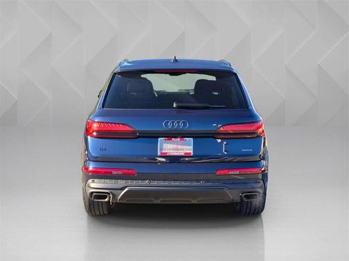 2026 Audi Q7 45 Premium Plus