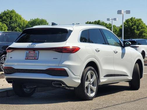 2025 Audi Q5 Premium Plus
