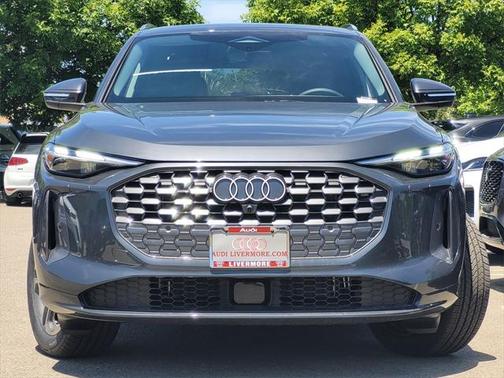 2025 Audi Q5 Premium