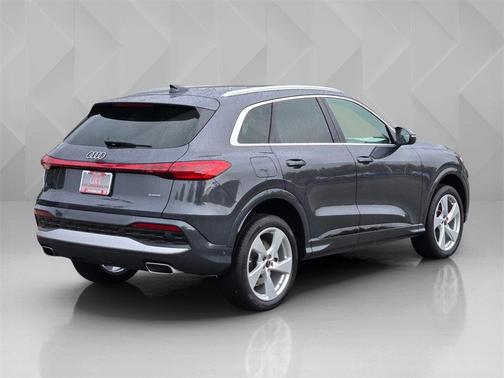 2025 Audi Q5 Premium Plus TFSI quattro S tronic