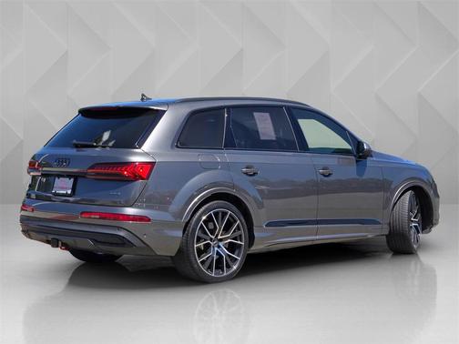 2022 Audi Q7 55 Prestige