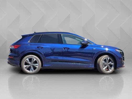 2025 Audi Q4 e-tron Premium Plus 55 quattro