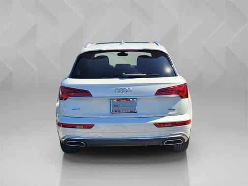 2025 Audi Q5 45 S line Premium Plus