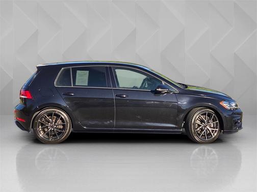2018 Volkswagen Golf R 2.0T DSG