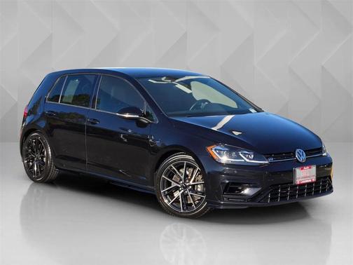 2018 Volkswagen Golf R 2.0T DSG