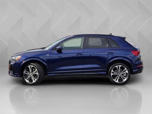 2021 Audi Q3 45 S line Premium
