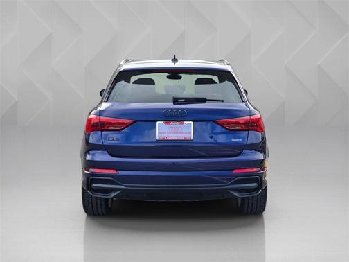 2021 Audi Q3 45 S line Premium